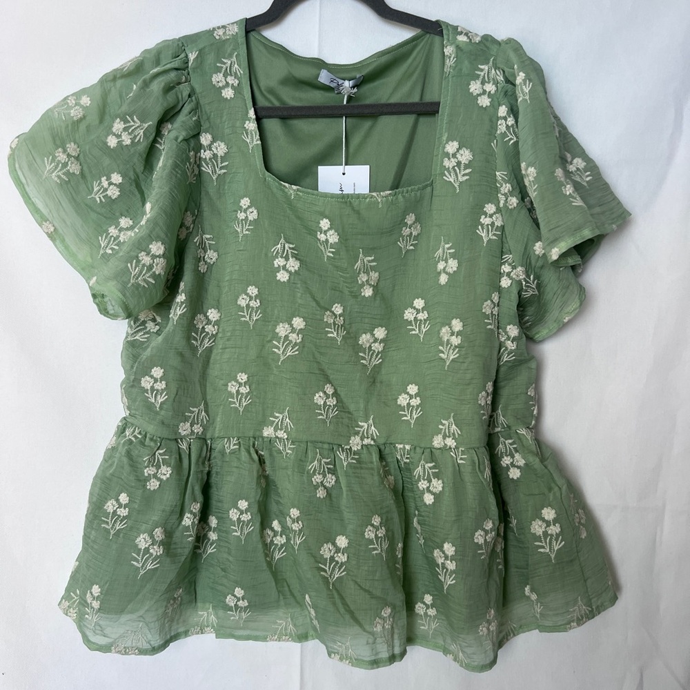 Polagram Sage Floral Blouse NWT 1XL
